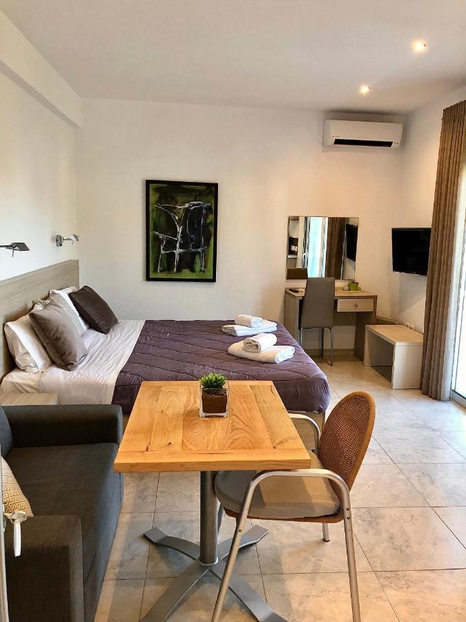 Vanessa House Luxury Apartments Skiathos Town Exterior foto