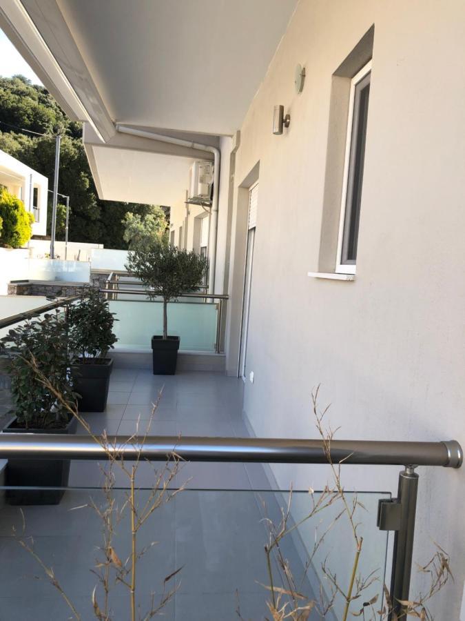 Vanessa House Luxury Apartments Skiathos Town Exterior foto
