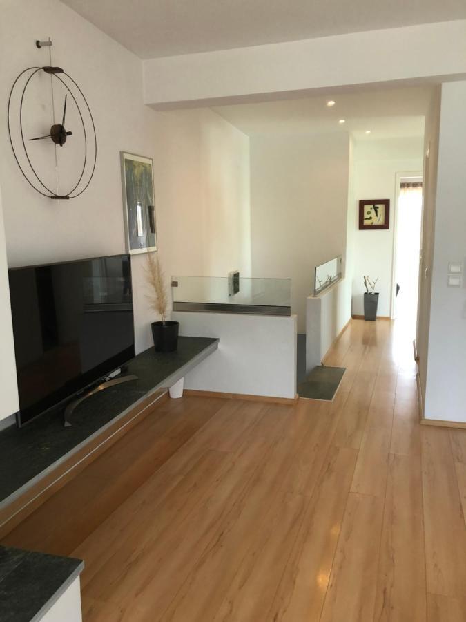 Vanessa House Luxury Apartments Skiathos Town Exterior foto