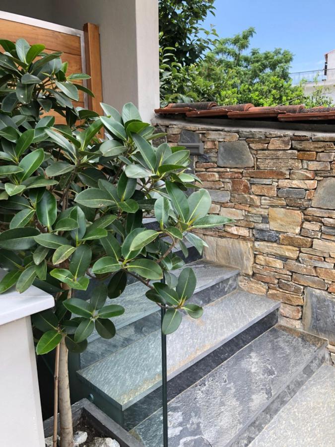 Vanessa House Luxury Apartments Skiathos Town Exterior foto