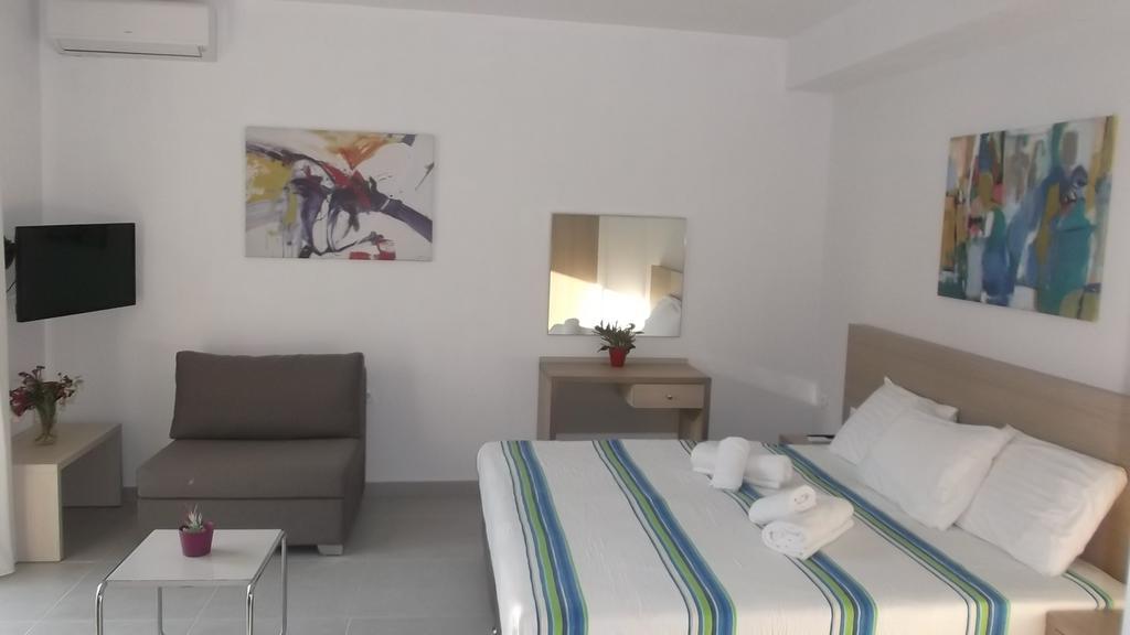 Vanessa House Luxury Apartments Skiathos Town Exterior foto
