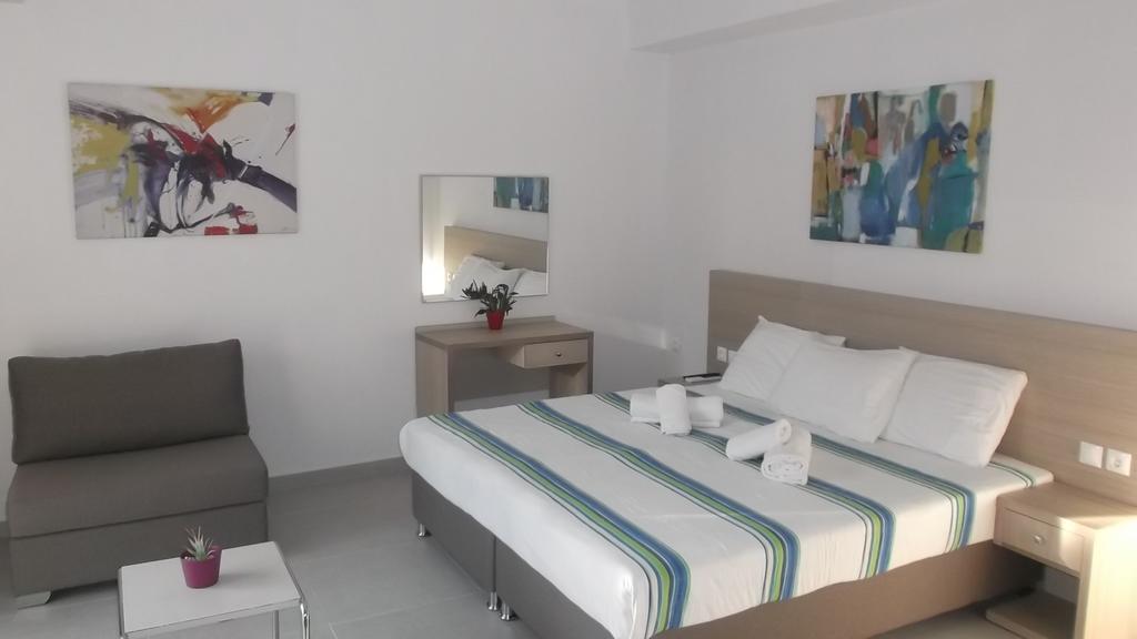 Vanessa House Luxury Apartments Skiathos Town Exterior foto