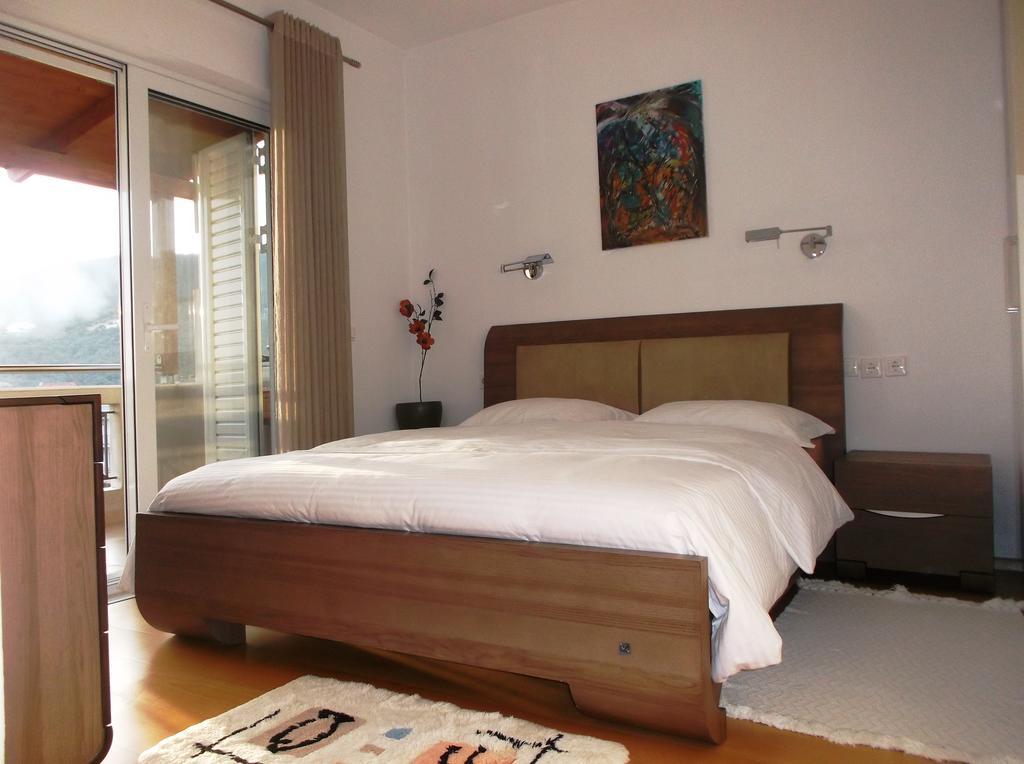 Vanessa House Luxury Apartments Skiathos Town Exterior foto