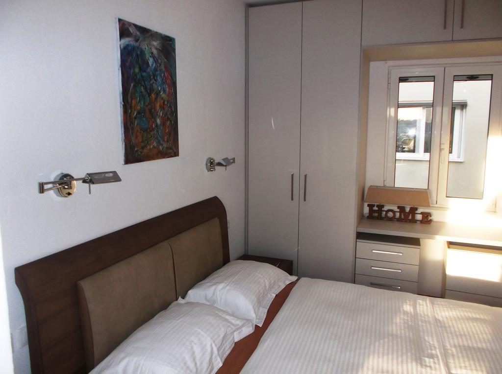 Vanessa House Luxury Apartments Skiathos Town Exterior foto